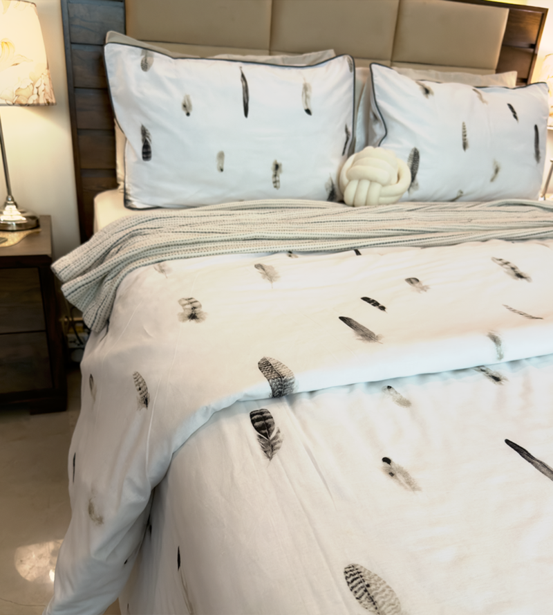 Feather Luxe - Image 2