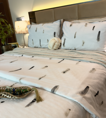 Feather Luxe