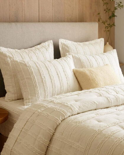 Ivory Whisper Bedding Set